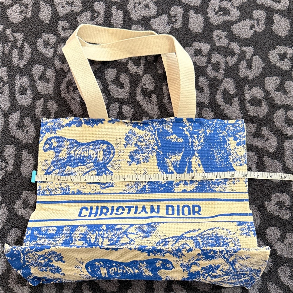 Christian Dior Beauty Dioriviera Straw Tote Bag - Picture 2 of 6